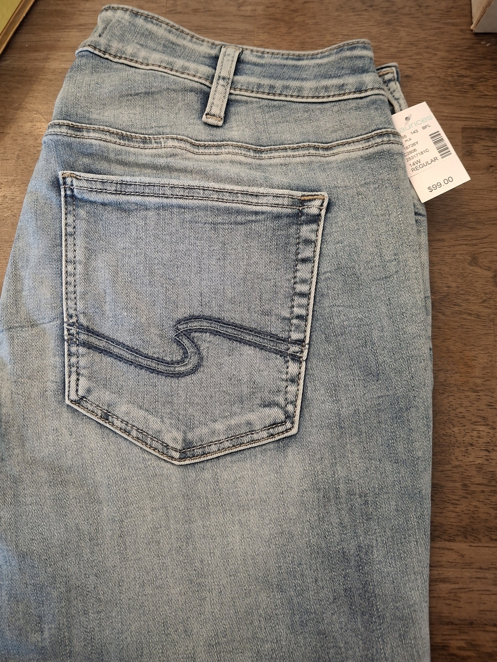 Silver Jeans Size 14W Light Blue Avery Slim Boot Cut Women's Jeans